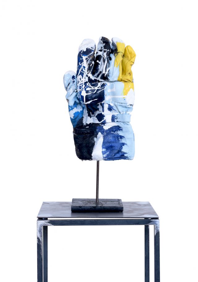 Handschuh 4
25 x 18 cm
Acryl auf Handschuh/Fundstück
2001